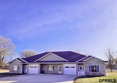 300 Castor St #300-304, Diller, NE 68342