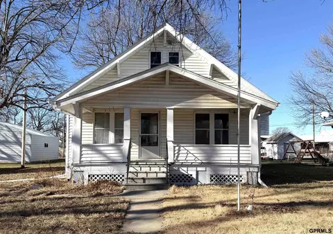 233 S Fillmore St, Bruning, NE 68322