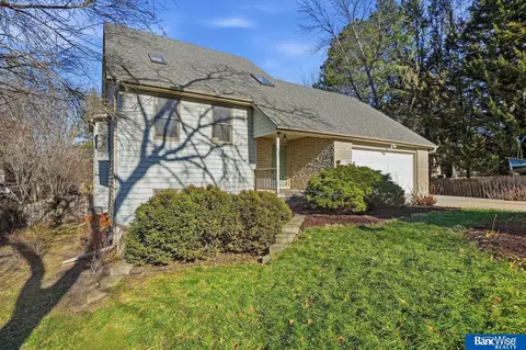 5428 Randolph St, Lincoln, NE 68510