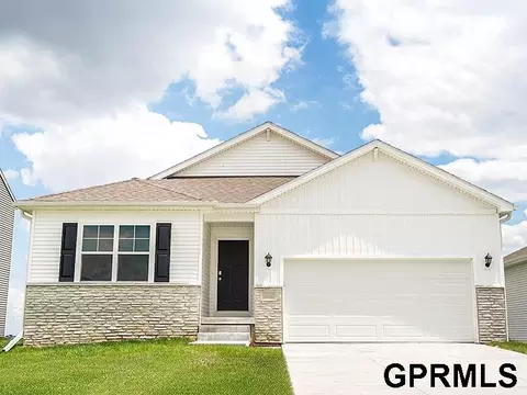 5430 Fenwick St, Bellevue, NE 68133