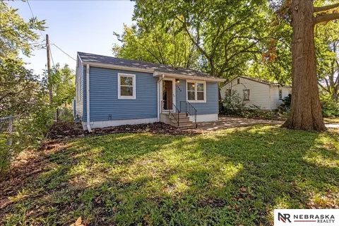 2940 N 41st St, Lincoln, NE 68504