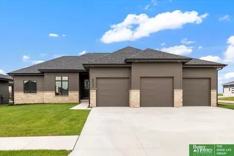 5924 N 208 St, Elkhorn, NE 68022
