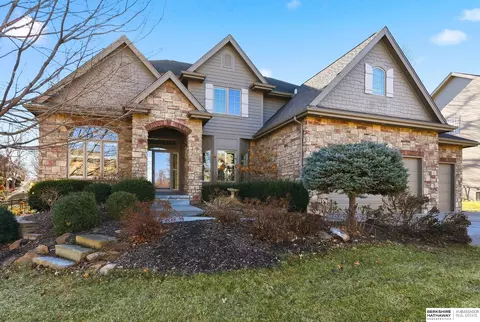 19273 Williams St, Omaha, NE 68130