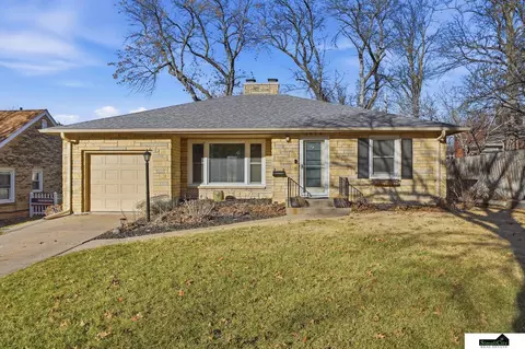 3920 Mohawk St, Lincoln, NE 68510