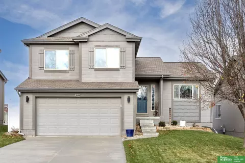 16440 Cary St, Omaha, NE 68136