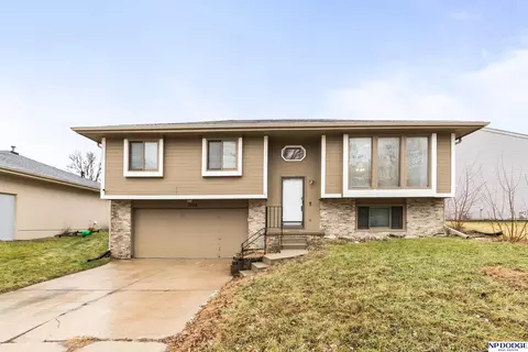 2705 Alberta Ave, Bellevue, NE 68147