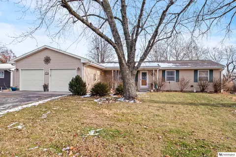 2329 Mcconnell Ave, Auburn, NE 68305