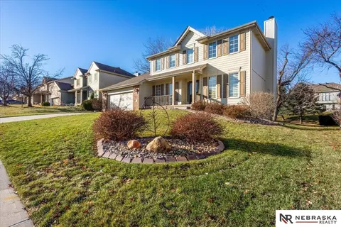 4802 S 174th St, Omaha, NE 68135
