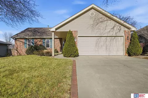 3120 Shelley St, Lincoln, NE 68516