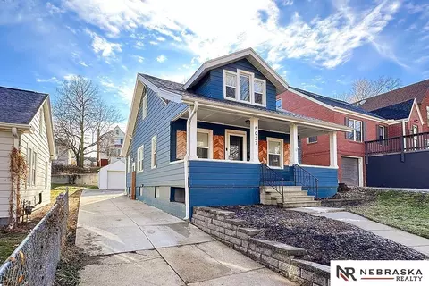 5027 Charles St, Omaha, NE 68132
