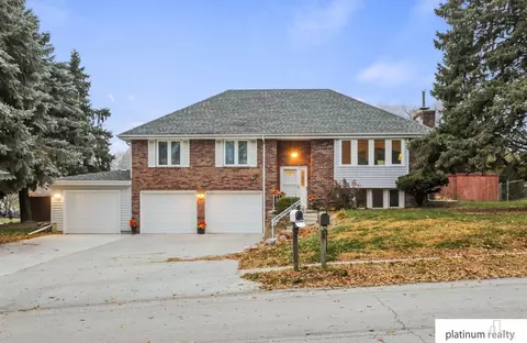 1028 S 217th Ave, Elkhorn, NE 68022