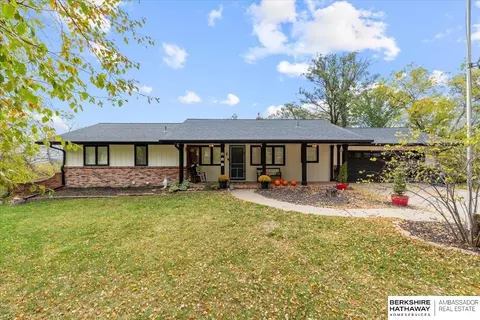 444 Skyline Dr, Elkhorn, NE 68022