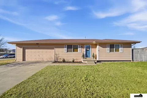 1521 SW 30th St, Lincoln, NE 68522
