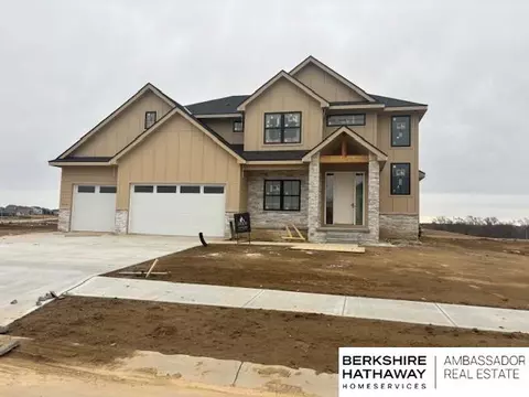 16624 Abigail St, Bennington, NE 68007