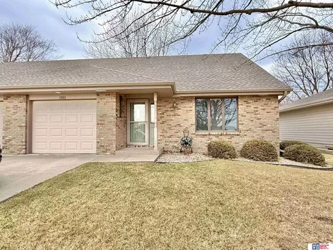 1811 N Columbia Ave, Seward, NE 68434
