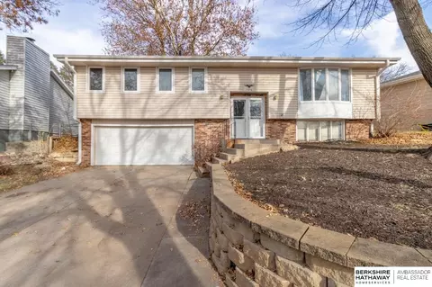 1216 Starview Ln, Lincoln, NE 68512