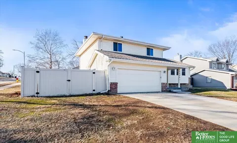 12806 S 33rd St, Bellevue, NE 68123