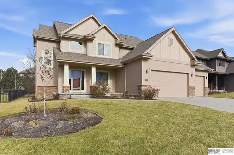 19902 Ash St, Gretna, NE 68028