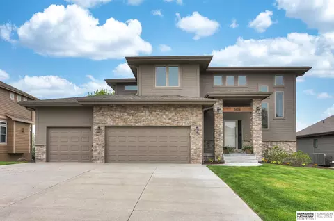 3606 S 203rd St, Omaha, NE 68130