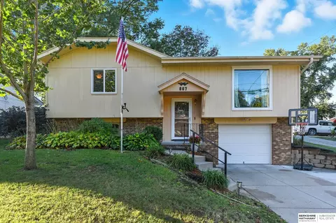 907 9th Ave, Plattsmouth, NE 68048