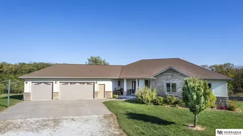 20050 S 96th St, Hickman, NE 68372