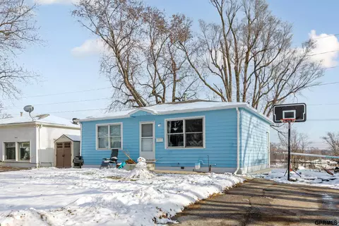 7407 S 72 Ave, La Vista, NE 68128