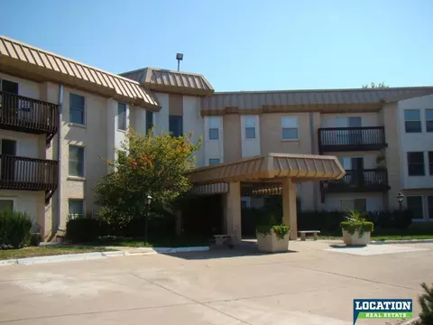 4000 S 56th St #249B, Lincoln, NE 68506