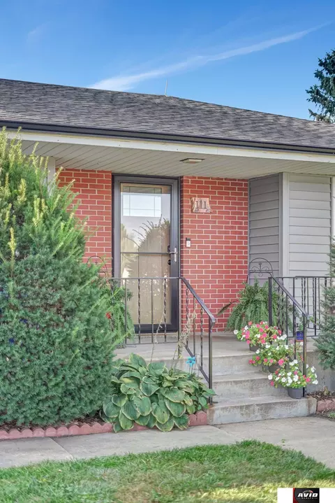 111 E 3rd St, Valparaiso, NE 68065