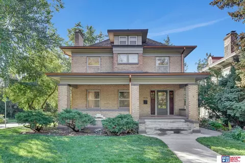 1975 B St, Lincoln, NE 68502