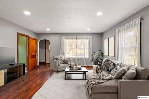 110 W Church St, Cook, NE 68329