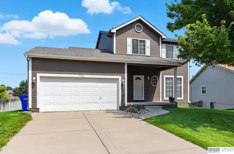 7505 S 180th Ave, Omaha, NE 68136