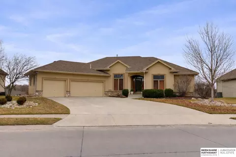 7105 N 117th Ave, Omaha, NE 68142