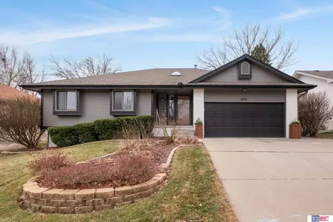 14519 Charles St, Omaha, NE 68154