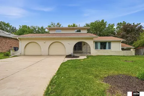 6801 Sumner St, Lincoln, NE 68506