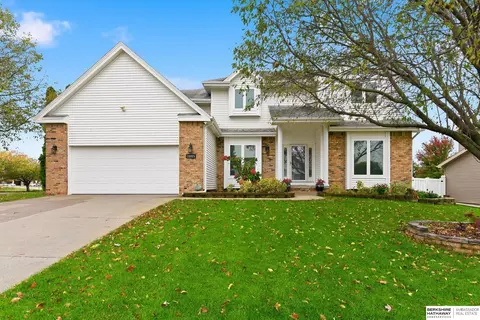 16005 Manderson St, Omaha, NE 68116