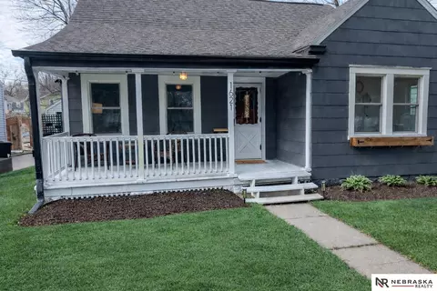 1621 Harrison Ave, Lincoln, NE 68502