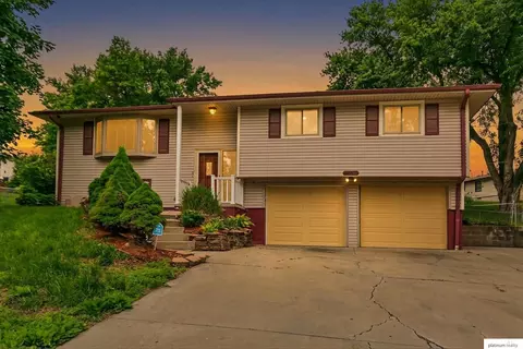 7222 N 39 Ave, Omaha, NE 68112