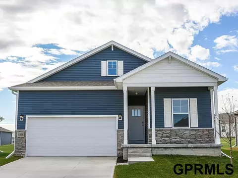 8351 S 176th Ave, Omaha, NE 68136