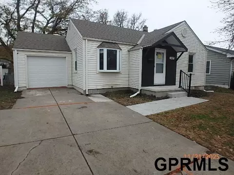 5627 Northwest Dr, Omaha, NE 68104