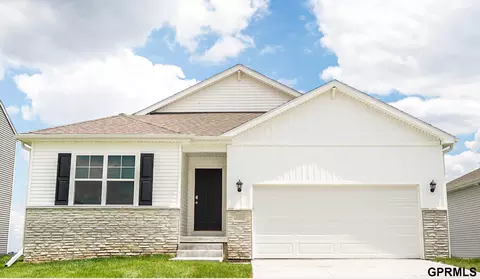 12914 S 65th St, Papillion, NE 68133