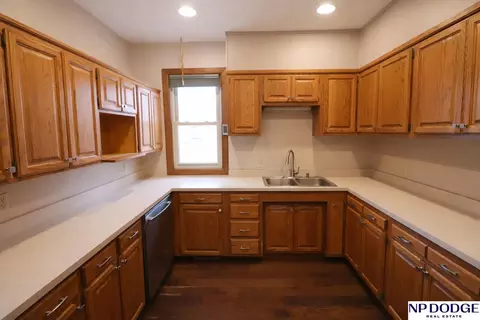 705 E 3rd St, Fremont, NE 68025 photo 9