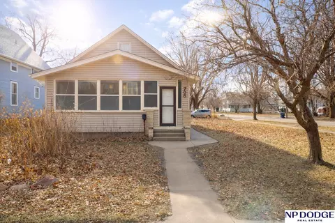 705 E 3rd St, Fremont, NE 68025