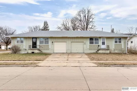 1925-1935 E Dodge St, Fremont, NE 68025