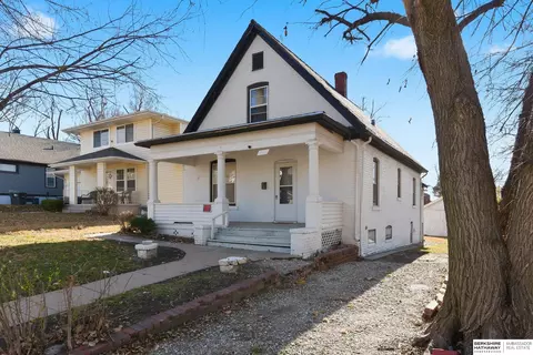 2933 Charles St, Omaha, NE 68131