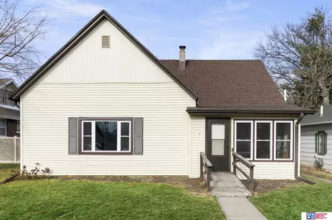 130 E 2nd St, Wahoo, NE 68066