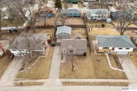 9705 Camden Ave, Omaha, NE 68134