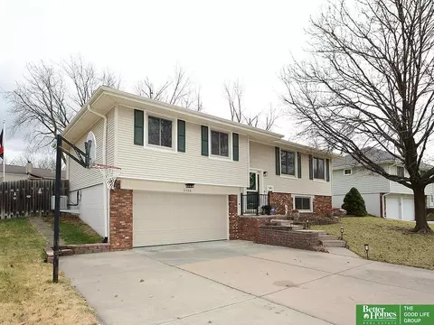 6308 Briar Rosa Dr, Lincoln, NE 68516