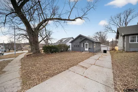 4712 Fontenelle Blvd, Omaha, NE 68111
