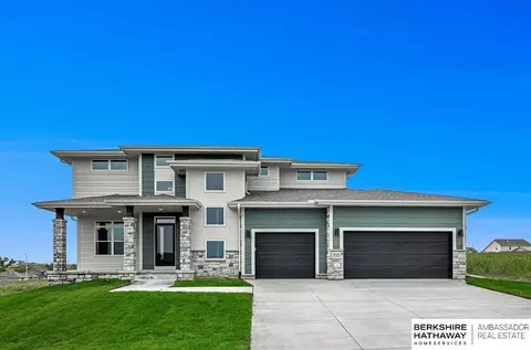 5513 N 191st St, Elkhorn, NE 68022