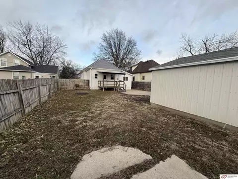 Exterior - 817 Bell St, Beatrice, NE 68310 photo 5 of 5
